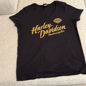 Pre-loved Harley Davidson V- neck T-shirt.